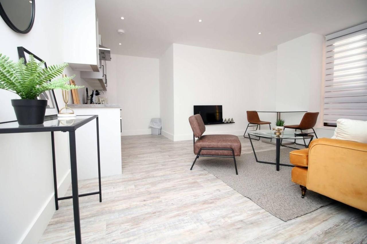 Kingsbridge Point - Cosy One Bed Apartments Near Town Centre, Swindon Zewnętrze zdjęcie