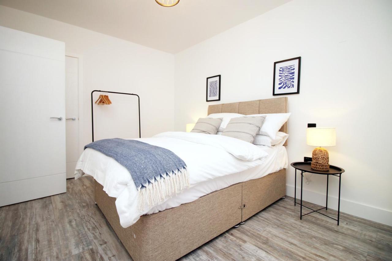 Kingsbridge Point - Cosy One Bed Apartments Near Town Centre, Swindon Zewnętrze zdjęcie